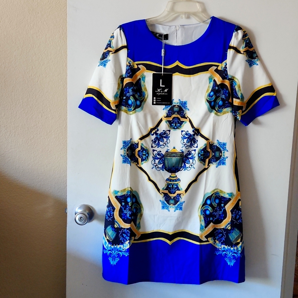 KM by Katherine is brand new,colors  gold, white and blue midi dress.